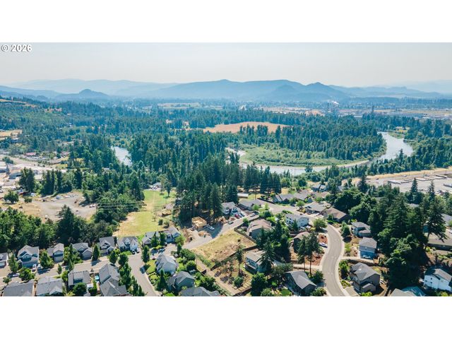 0 37th St, Springfield, OR 97477