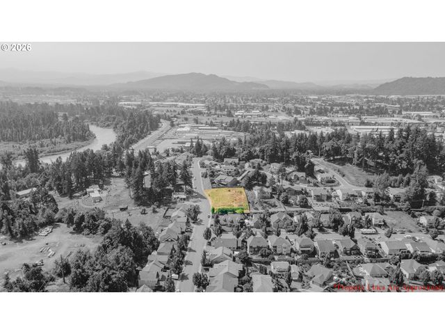 0 37th St, Springfield, OR 97477
