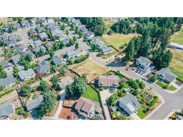 0 37th St, Springfield, OR 97477
