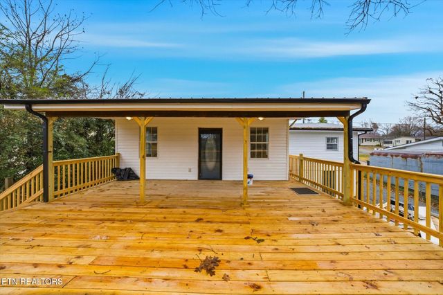 425 Cumberland Ave, Athens, TN 37303