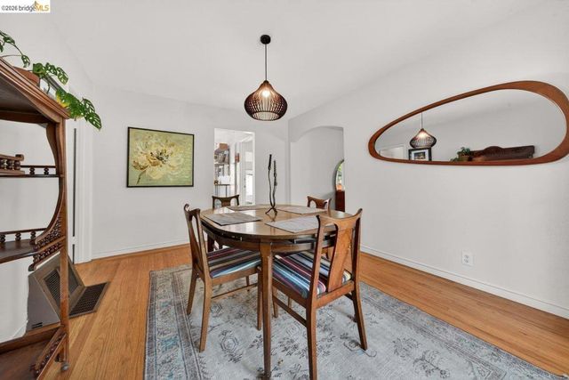 3734 McClelland St, Oakland, CA 94619