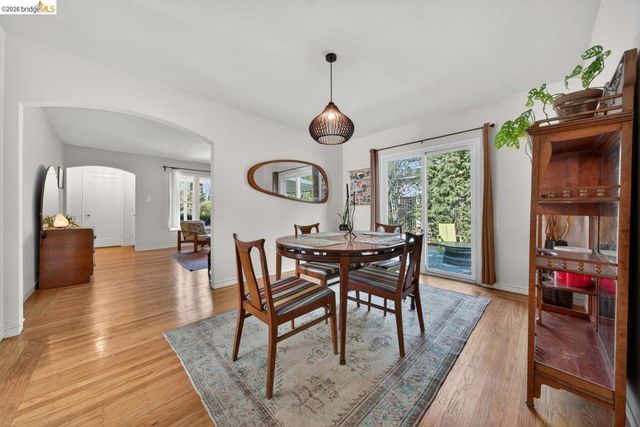 3734 McClelland St, Oakland, CA 94619