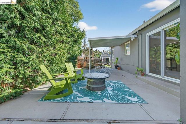 3734 McClelland St, Oakland, CA 94619