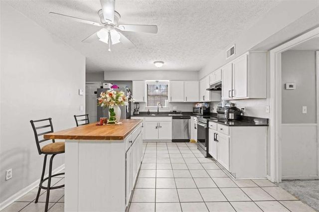 109 Treeside Drive, Rome, GA 30165