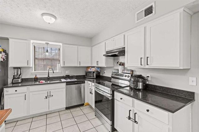 109 Treeside Drive, Rome, GA 30165