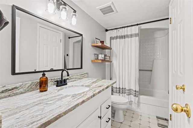 109 Treeside Drive, Rome, GA 30165