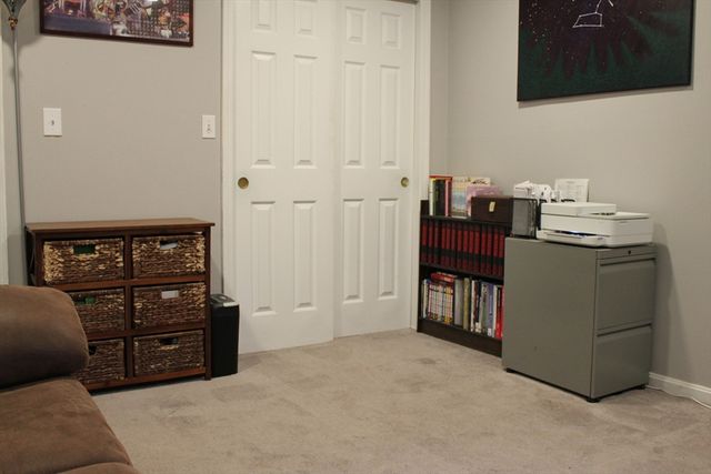 155 Lafond Ln 32, Dracut, MA 01826