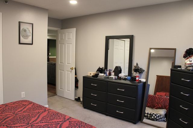 155 Lafond Ln 32, Dracut, MA 01826