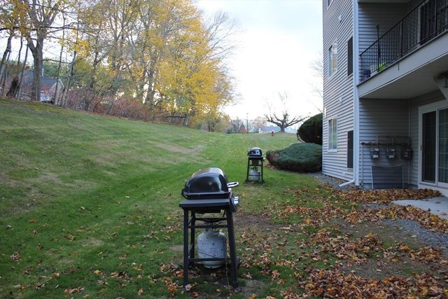 155 Lafond Ln 32, Dracut, MA 01826