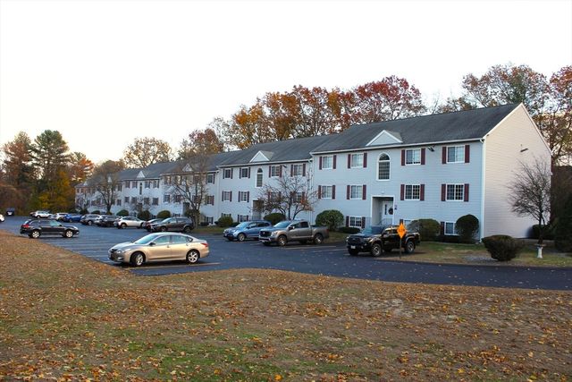 155 Lafond Ln 32, Dracut, MA 01826