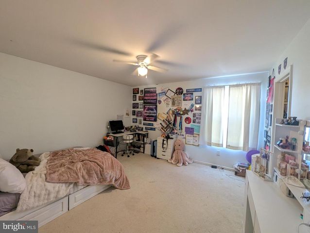 9 W IMPERIAL DR, Aspers, PA 17304