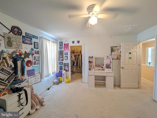 9 W IMPERIAL DR, Aspers, PA 17304