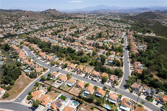 36297 Provence Drive, Murrieta, CA 92562