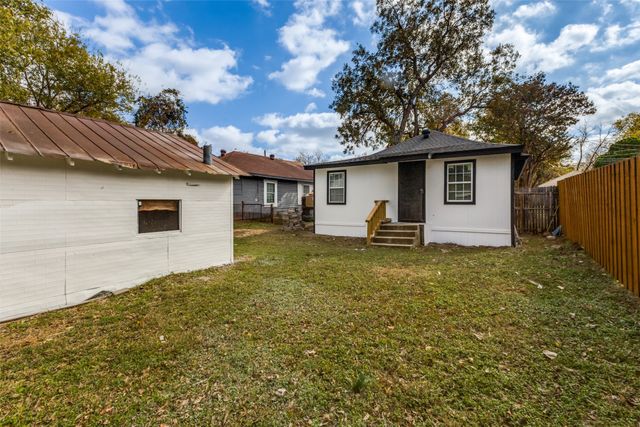 3239 Spring Avenue, Dallas, TX 75215