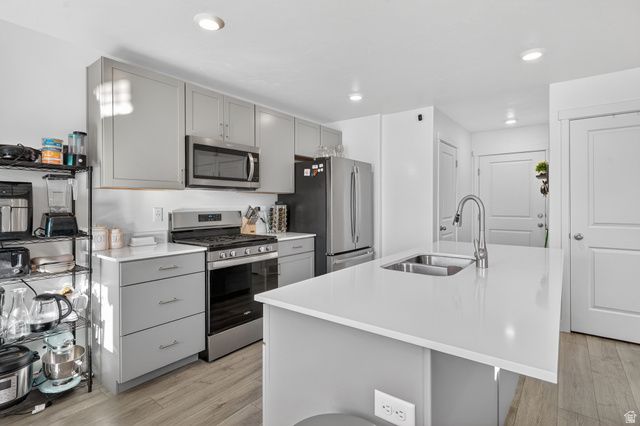 1760 E FALL ST, Eagle Mountain, UT 84005