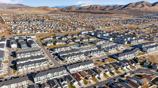 1760 E FALL ST, Eagle Mountain, UT 84005