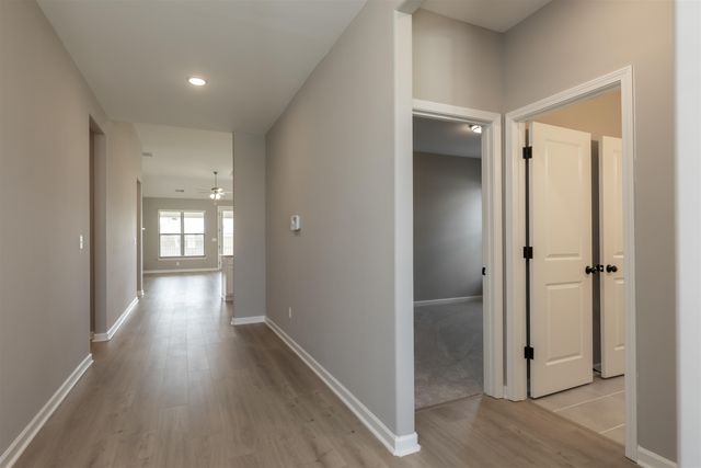 330 CHESNUT RIDGE CV, Oakland, TN 38060