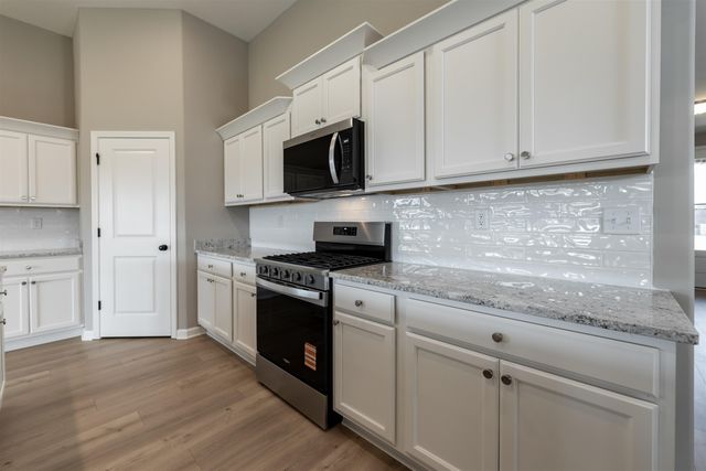 330 CHESNUT RIDGE CV, Oakland, TN 38060