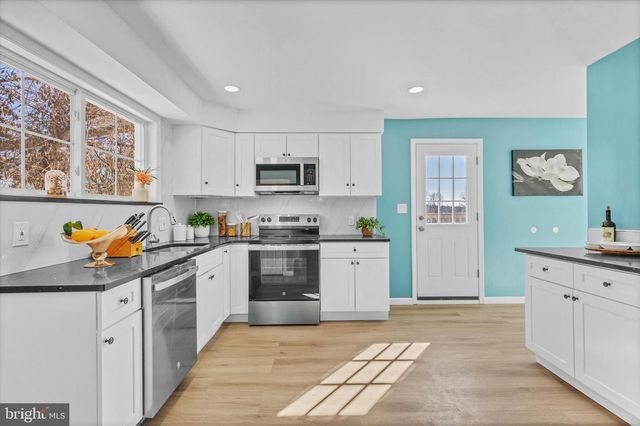 967 W MAIN ST, Coatesville, PA 19320