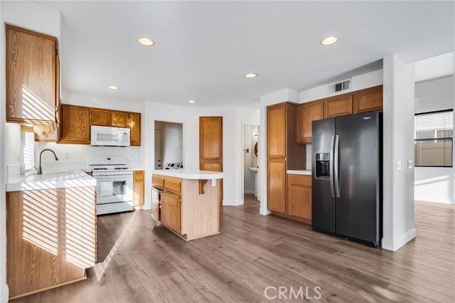 28 Homestead Dr, Laguna Hills, CA 92679