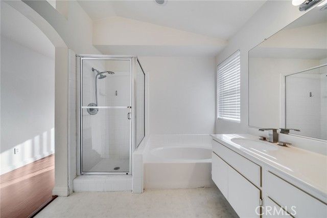 28 Homestead Dr, Laguna Hills, CA 92679