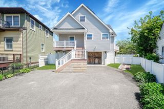 43 E Jackson Avenue, Babylon, NY 11702