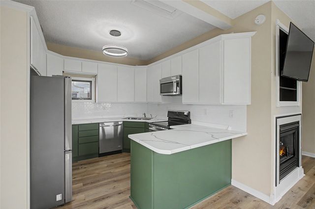 206 S East Street, Macksburg, IA 50155