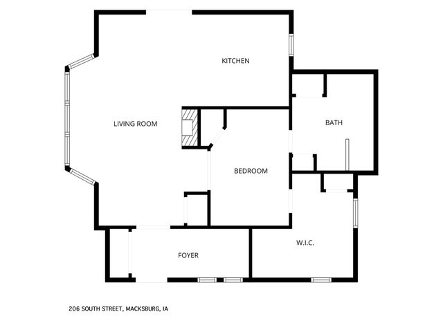 206 S East Street, Macksburg, IA 50155