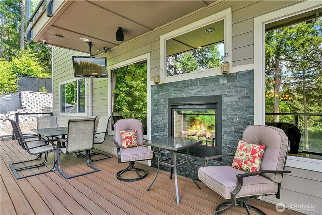 5205 Rehklau Road SE, Olympia, WA 98513