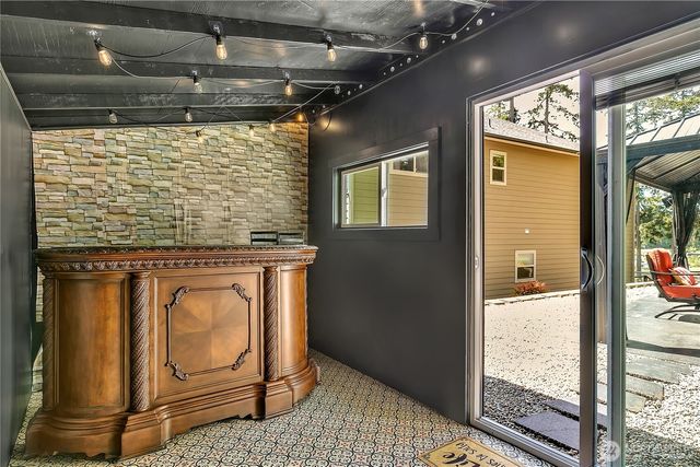 5205 Rehklau Road SE, Olympia, WA 98513