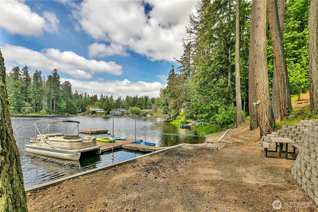 5205 Rehklau Road SE, Olympia, WA 98513