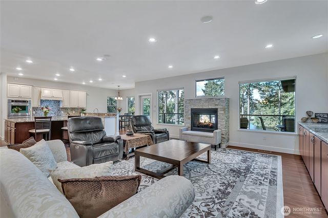 5205 Rehklau Road SE, Olympia, WA 98513