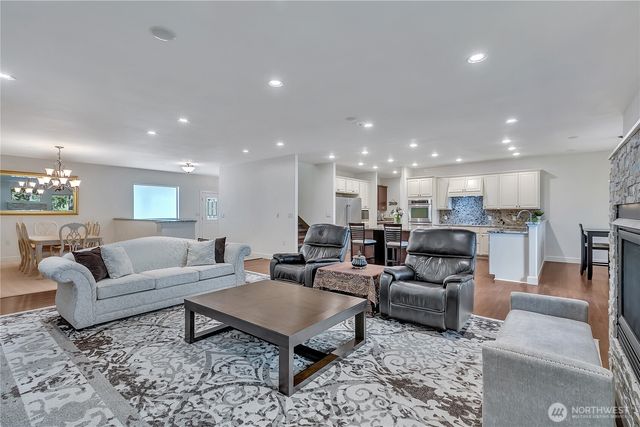 5205 Rehklau Road SE, Olympia, WA 98513