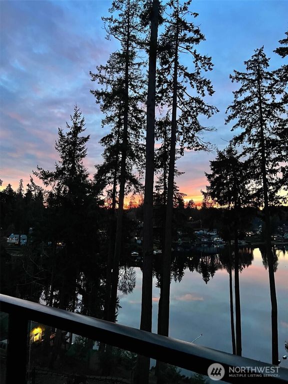 5205 Rehklau Road SE, Olympia, WA 98513