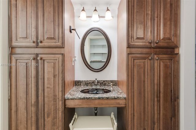 1201 S Ocean Dr 104N, Hollywood, FL 33019