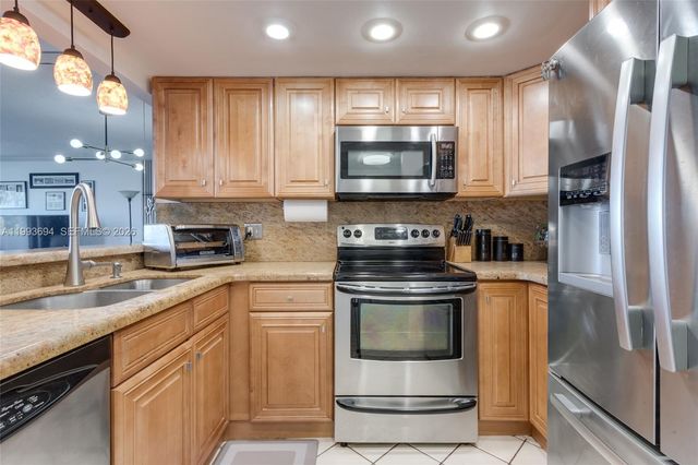 1201 S Ocean Dr 104N, Hollywood, FL 33019