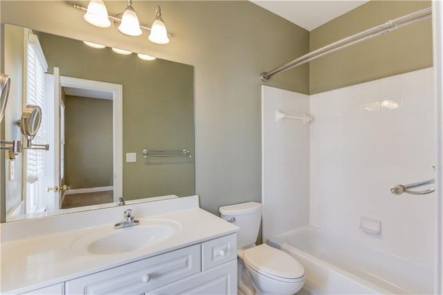 5861 Riverstone Circle 18, Atlanta, GA 30339