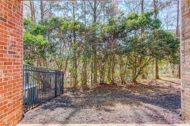 5861 Riverstone Circle 18, Atlanta, GA 30339