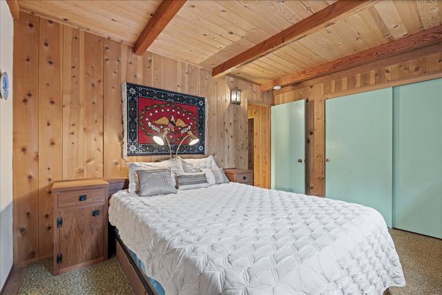 5440 Buttercup Dr, Pollock Pines, CA 95726