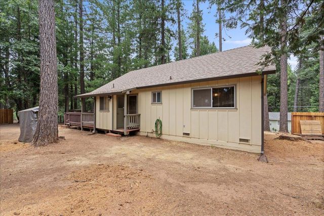 5440 Buttercup Dr, Pollock Pines, CA 95726