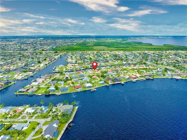2227 SE 27th TER, Cape Coral, FL 33904