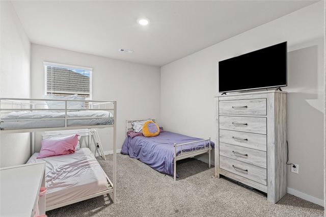 2211 S 9th Street, Rogers, AR 72758