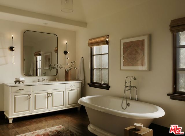 1046 N Norman Place, Los Angeles, CA 90049