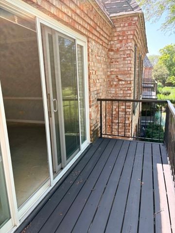 140 Carriage Way Drive C228, Burr Ridge, IL 60527