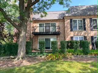 140 Carriage Way Drive C228, Burr Ridge, IL 60527