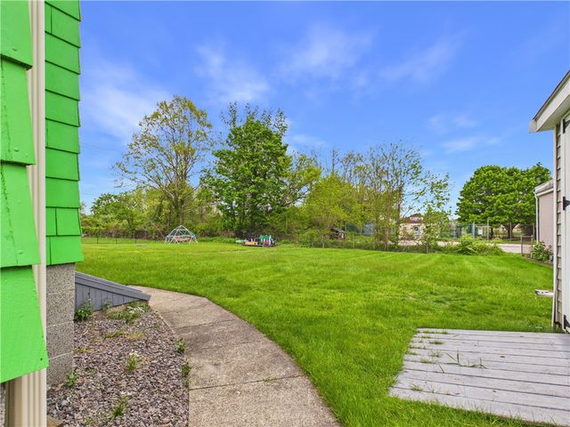 11 Hall Avenue, Warren, RI 02885