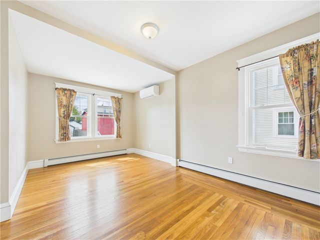 11 Hall Avenue, Warren, RI 02885