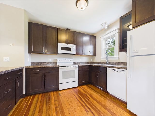 11 Hall Avenue, Warren, RI 02885