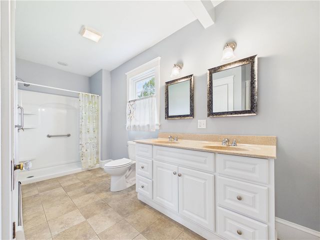 11 Hall Avenue, Warren, RI 02885