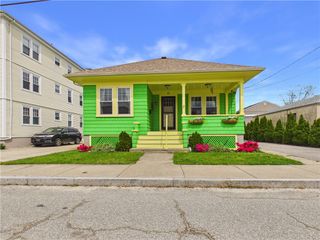11 Hall Avenue, Warren, RI 02885